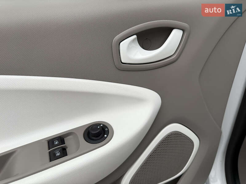 Хетчбек Renault Zoe 2018 в Тернополі фото 43 Хетчбек Renault Zoe 2018 в Тернополі