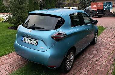 Хэтчбек Renault Zoe 2020 в 