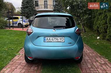 Хэтчбек Renault Zoe 2020 в 