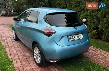 Хэтчбек Renault Zoe 2020 в 