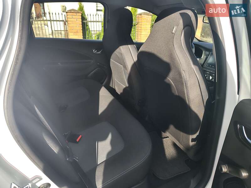 Хэтчбек Renault Zoe 2020 в Дубно