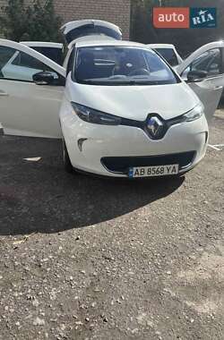Хэтчбек Renault Zoe 2013 в 
