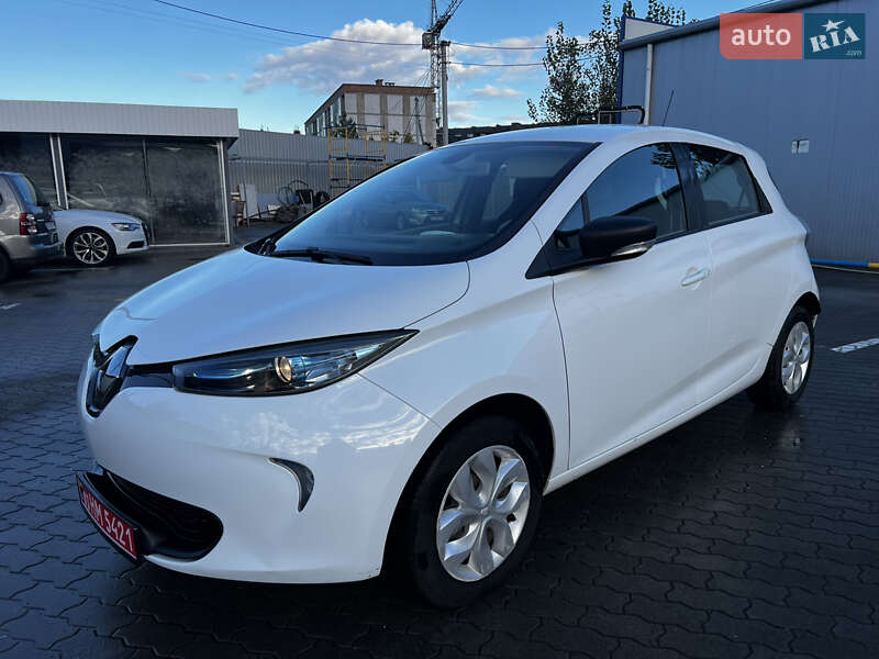Хэтчбек Renault Zoe 2019 в 