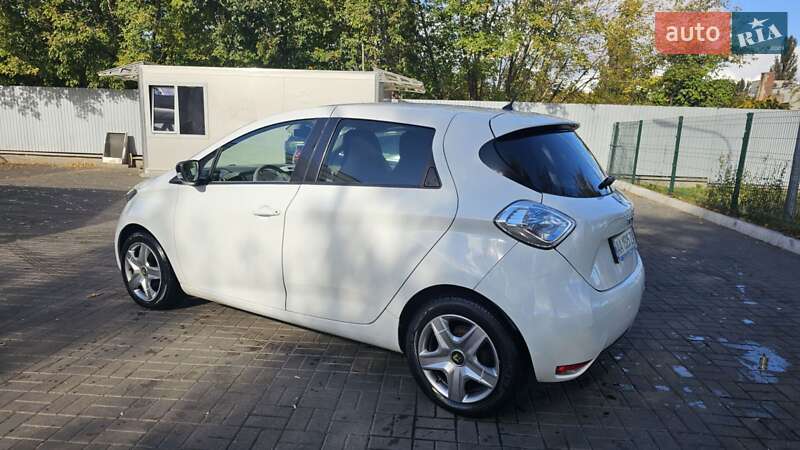 Хэтчбек Renault Zoe 2017 в Киеве фото 8 Хэтчбек Renault Zoe 2017 в Киеве