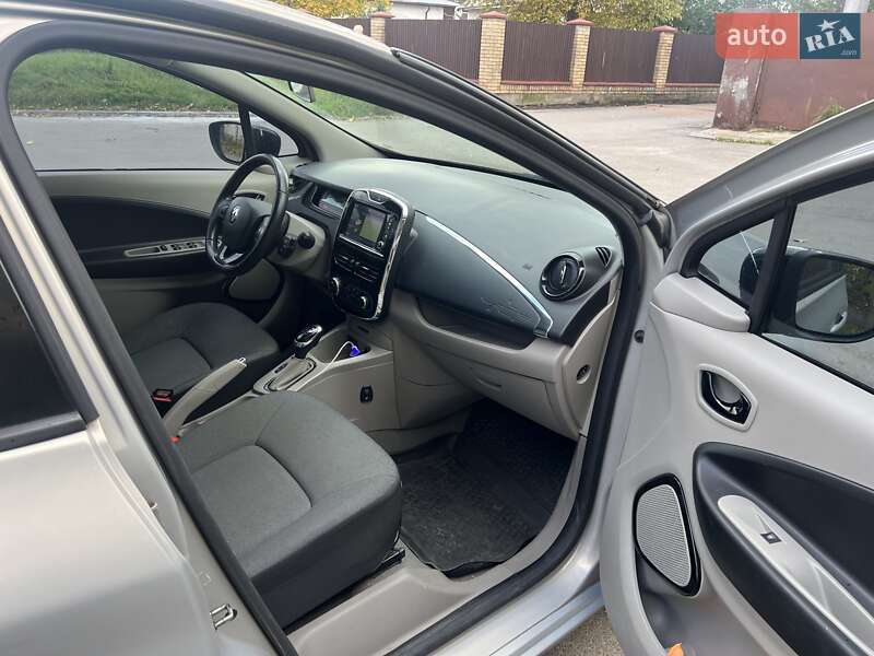Хетчбек Renault Zoe 2016 в Львові