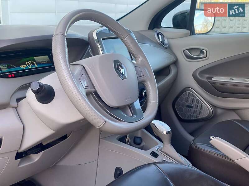 Хэтчбек Renault Zoe 2017 в Дрогобыче фото 16 Хэтчбек Renault Zoe 2017 в Дрогобыче
