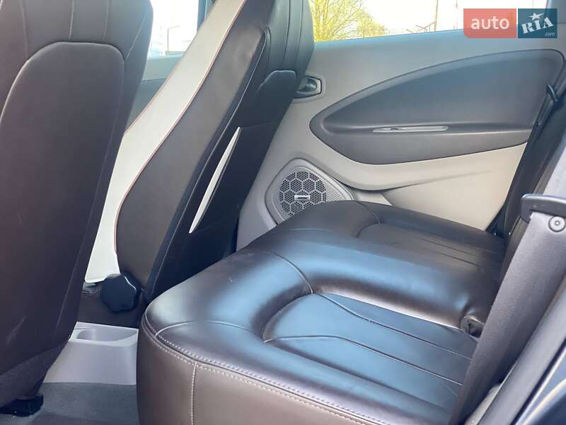 Хэтчбек Renault Zoe 2017 в Дрогобыче фото 18 Хэтчбек Renault Zoe 2017 в Дрогобыче