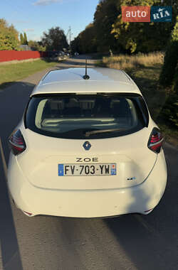 Хэтчбек Renault Zoe 2020 в 