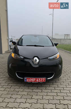 Хэтчбек Renault Zoe 2015 в 