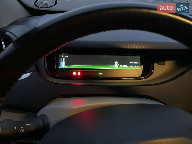 Хэтчбек Renault Zoe 2015 в Луцке