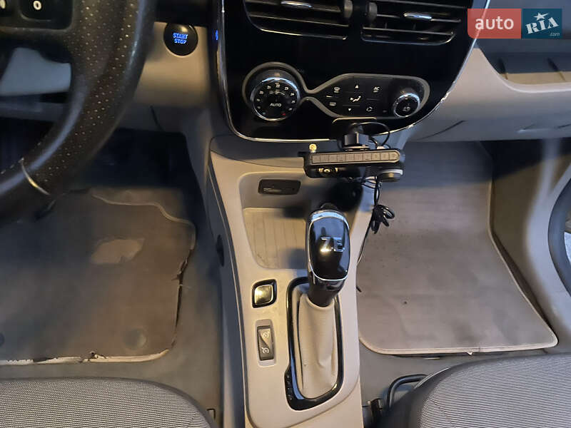 Хэтчбек Renault Zoe 2015 в Луцке