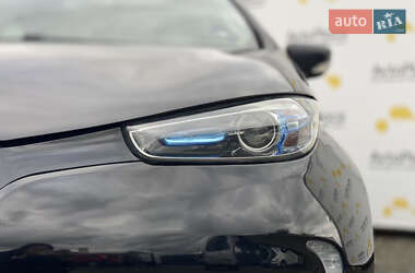 Хэтчбек Renault Zoe 2016 в 