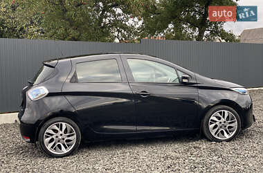 Хэтчбек Renault Zoe 2016 в 