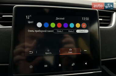 Хэтчбек Renault Zoe 2021 в 