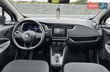 Хэтчбек Renault Zoe 2021 в 
