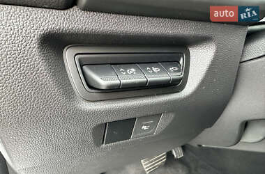 Хэтчбек Renault Zoe 2021 в 
