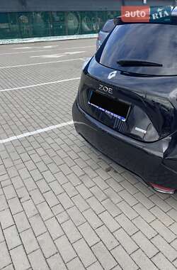Хэтчбек Renault Zoe 2018 в 