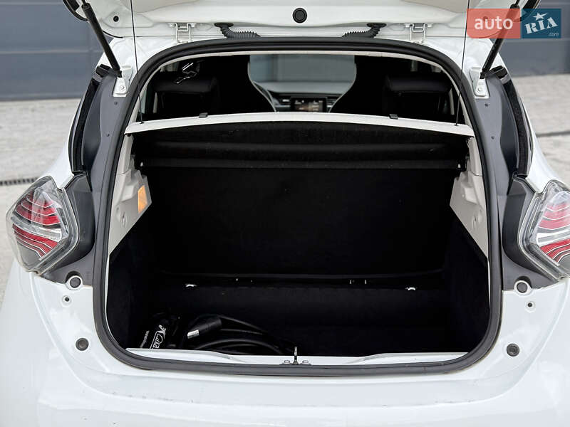 Хэтчбек Renault Zoe 2020 в Городке
