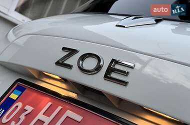 Хетчбек Renault Zoe 2022 в 