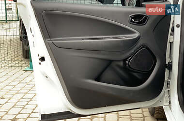 Хэтчбек Renault Zoe 2020 в 