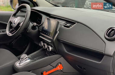 Хэтчбек Renault Zoe 2020 в 
