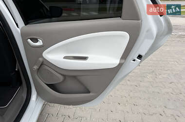 Хетчбек Renault Zoe 2019 в 