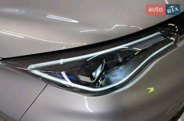 Хэтчбек Renault Zoe 2020 в 