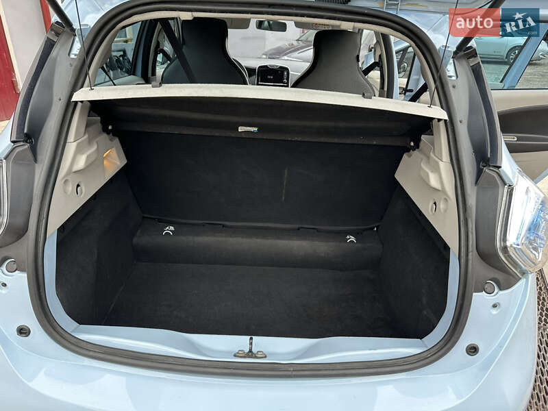 Хэтчбек Renault Zoe 2016 в Сокале