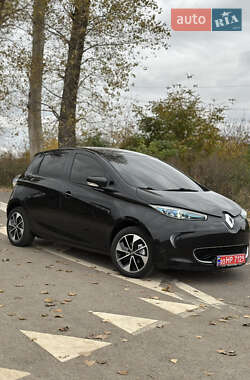 Хэтчбек Renault Zoe 2018 в 