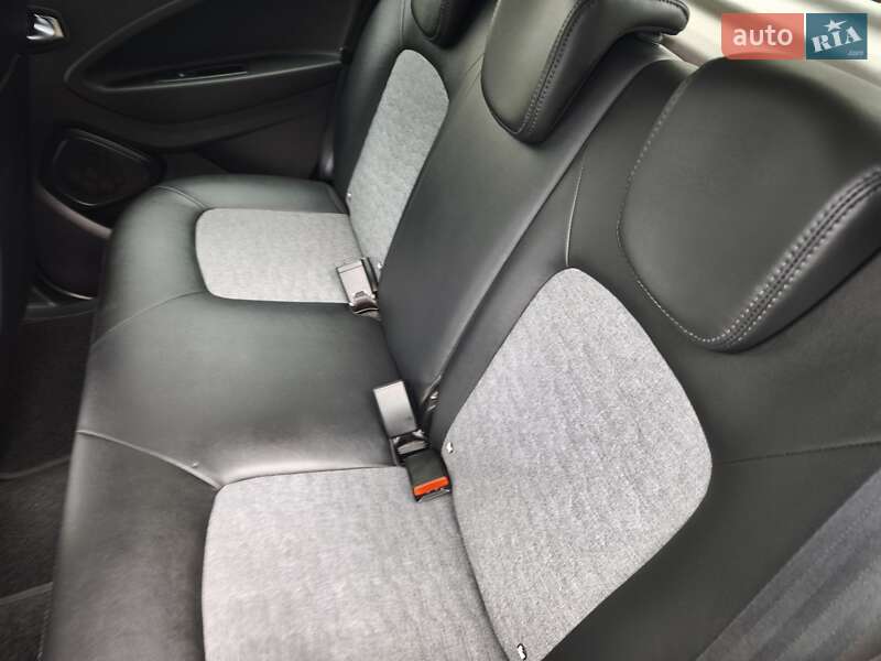 Хэтчбек Renault Zoe 2020 в Львове