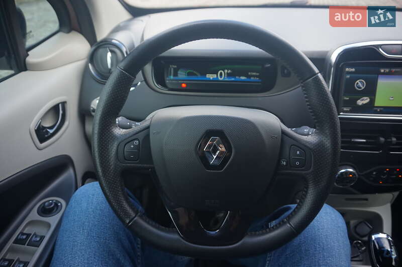 Хэтчбек Renault Zoe 2015 в Самборе