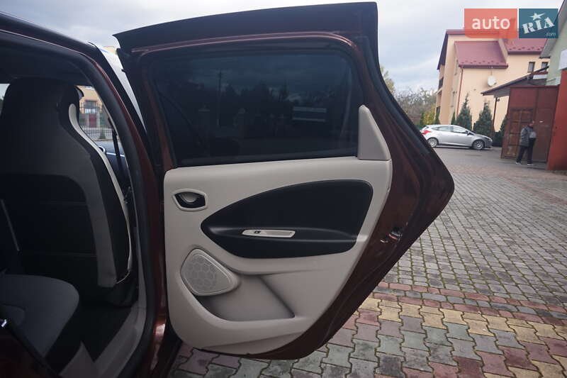 Хэтчбек Renault Zoe 2015 в Самборе