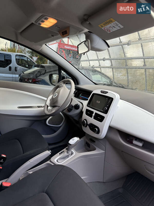 Хэтчбек Renault Zoe 2018 в Львове
