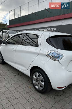 Хэтчбек Renault Zoe 2018 в 