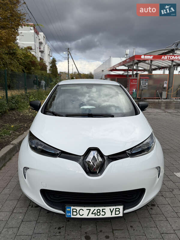 Хэтчбек Renault Zoe 2018 в 