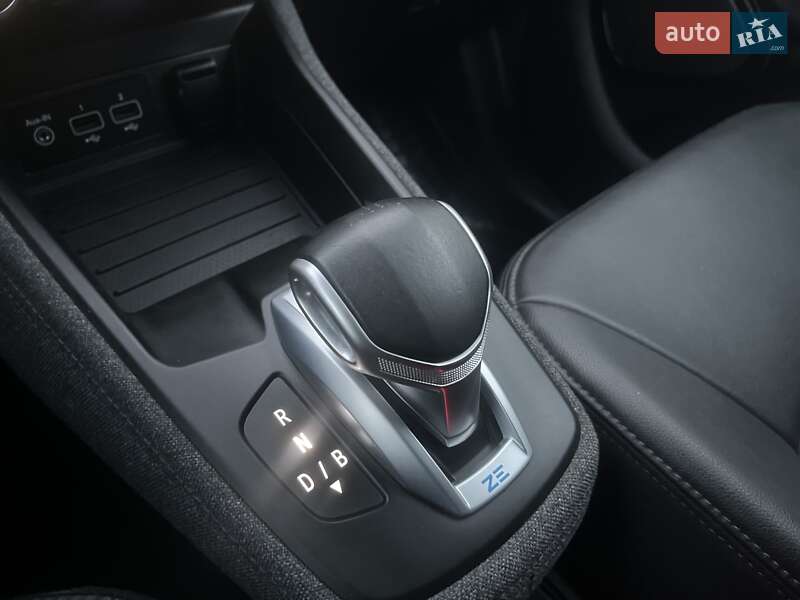 Хэтчбек Renault Zoe 2022 в Дубно