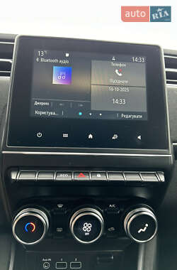 Хэтчбек Renault Zoe 2021 в 