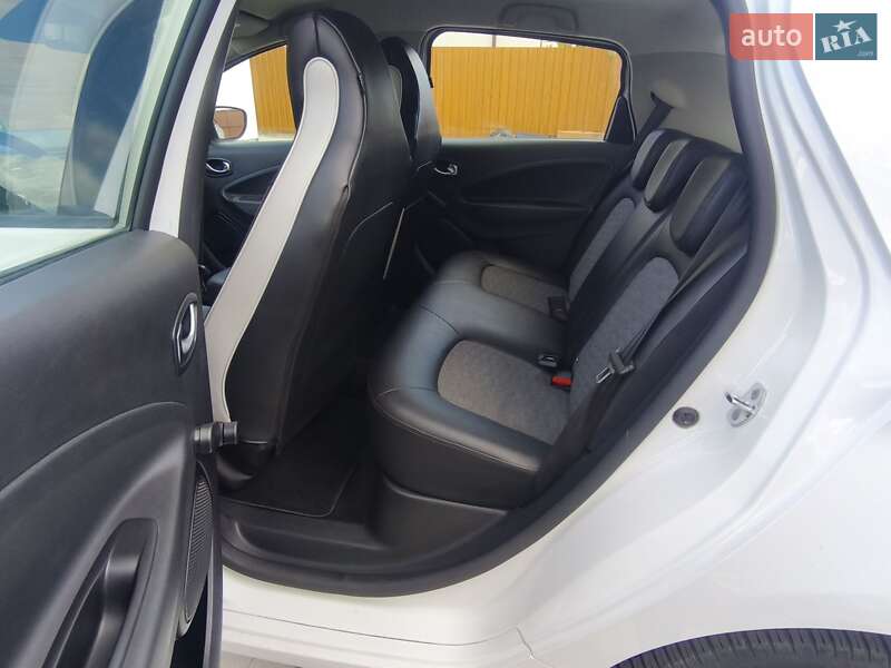 Хэтчбек Renault Zoe 2020 в Полтаве фото 15 Хэтчбек Renault Zoe 2020 в Полтаве
