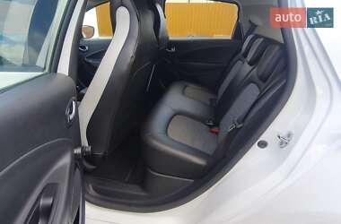 Хетчбек Renault Zoe 2020 в  фото 15 Хетчбек Renault Zoe 2020 в