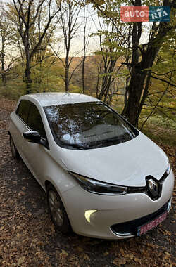 Хетчбек Renault Zoe 2013 в  фото 4 Хетчбек Renault Zoe 2013 в