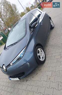 Хэтчбек Renault Zoe 2018 в 