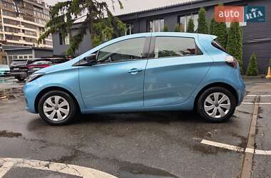 Хэтчбек Renault Zoe 2020 в 