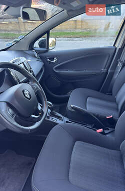 Хэтчбек Renault Zoe 2018 в 