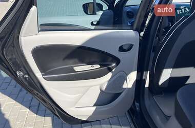 Хетчбек Renault Zoe 2014 в 