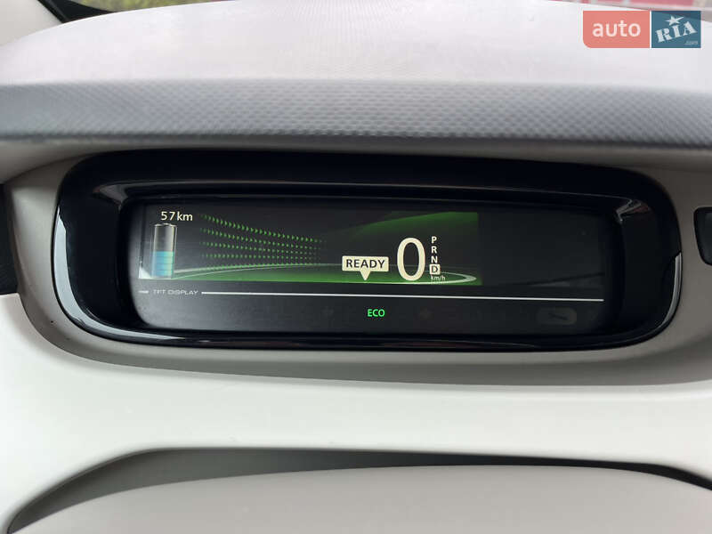 Хетчбек Renault Zoe 2013 в Звягелі фото 30 Хетчбек Renault Zoe 2013 в Звягелі