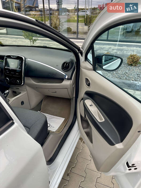 Хэтчбек Renault Zoe 2015 в Луцке фото 17 Хэтчбек Renault Zoe 2015 в Луцке