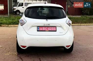 Хэтчбек Renault Zoe 2017 в 