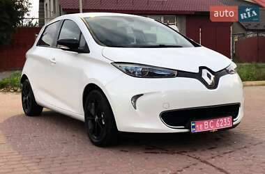 Хэтчбек Renault Zoe 2017 в 