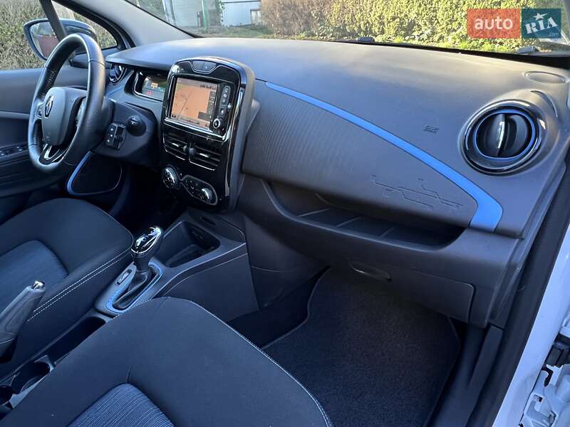 Хетчбек Renault Zoe 2017 в Чернівцях