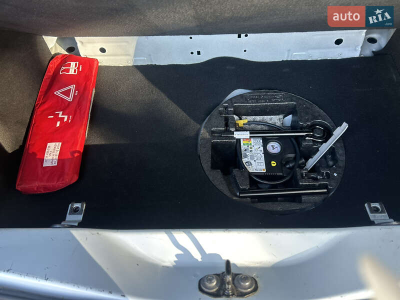 Хетчбек Renault Zoe 2021 в Тернополі фото 24 Хетчбек Renault Zoe 2021 в Тернополі